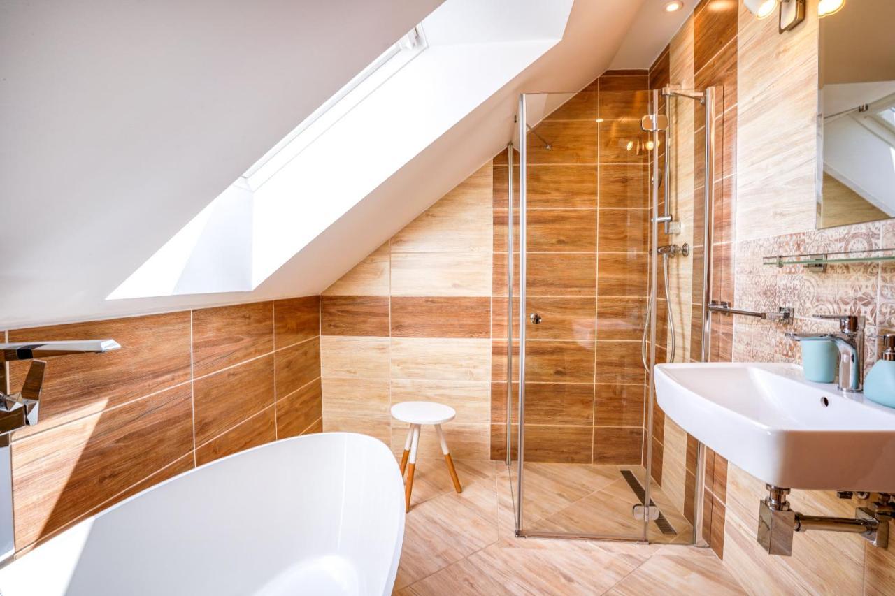 Apartment Cakyho Kuria - Pre 5 Osob S Krbom A Saunami Smizany