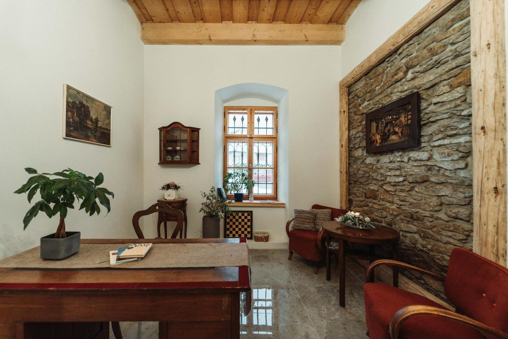 Cakyho Kuria - Pre 5 Osob S Krbom A Saunami Apartment